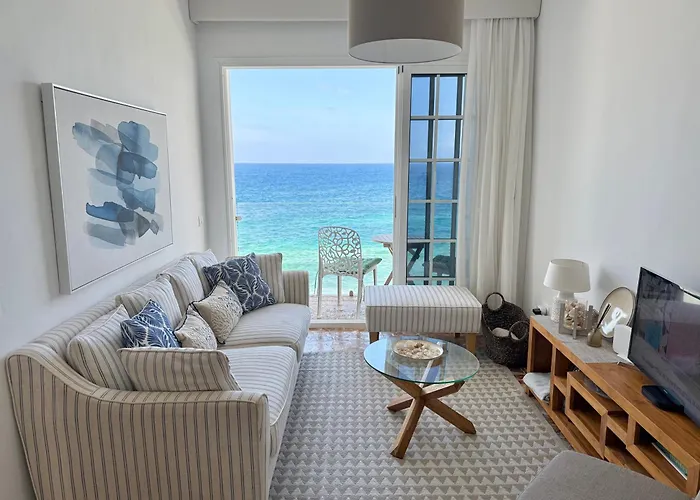 Casa Ale, Stunning Sea Views Holiday home Las Aguas